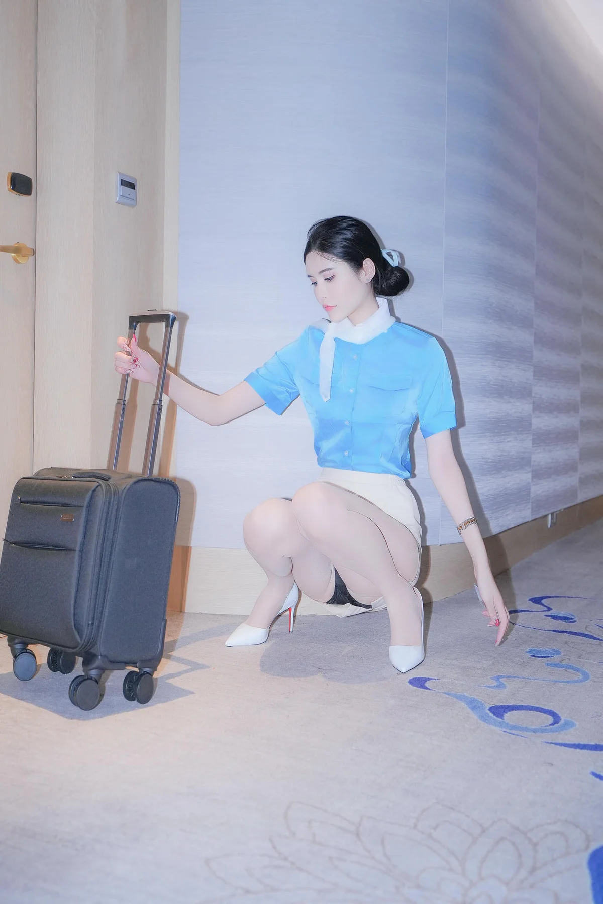 XiuRen 秀人 No.N204 晚苏susu空姐制服套图 - 19