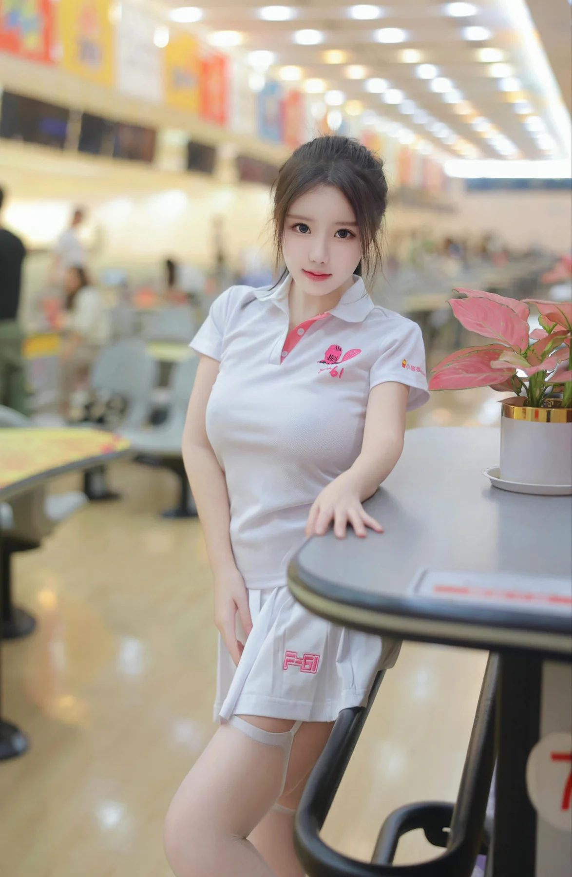 XiuRen 秀人 No.N207 小薯条nienie保龄球主题制服 - 24