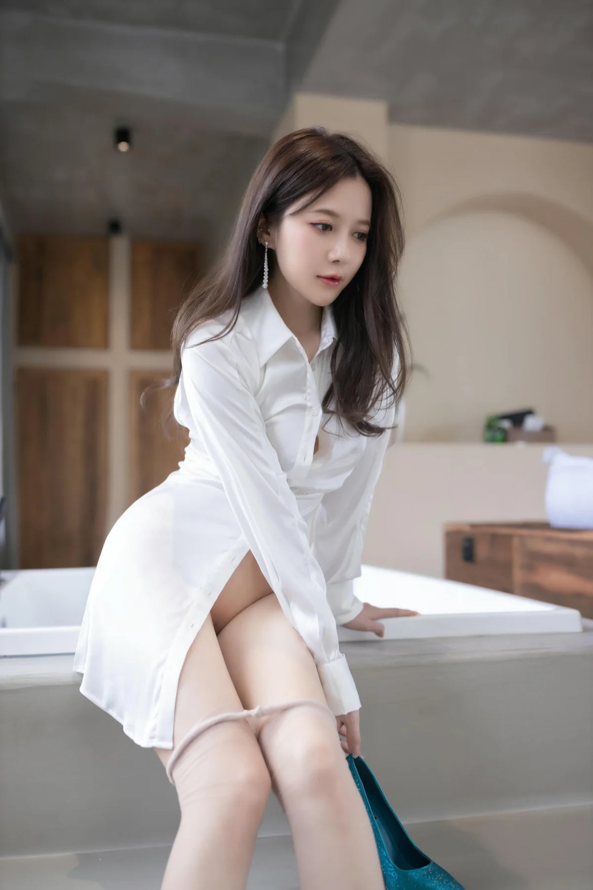 XiuRen 秀人 No.N208 鱼子酱Fish爆乳衬衫玉背 - 98