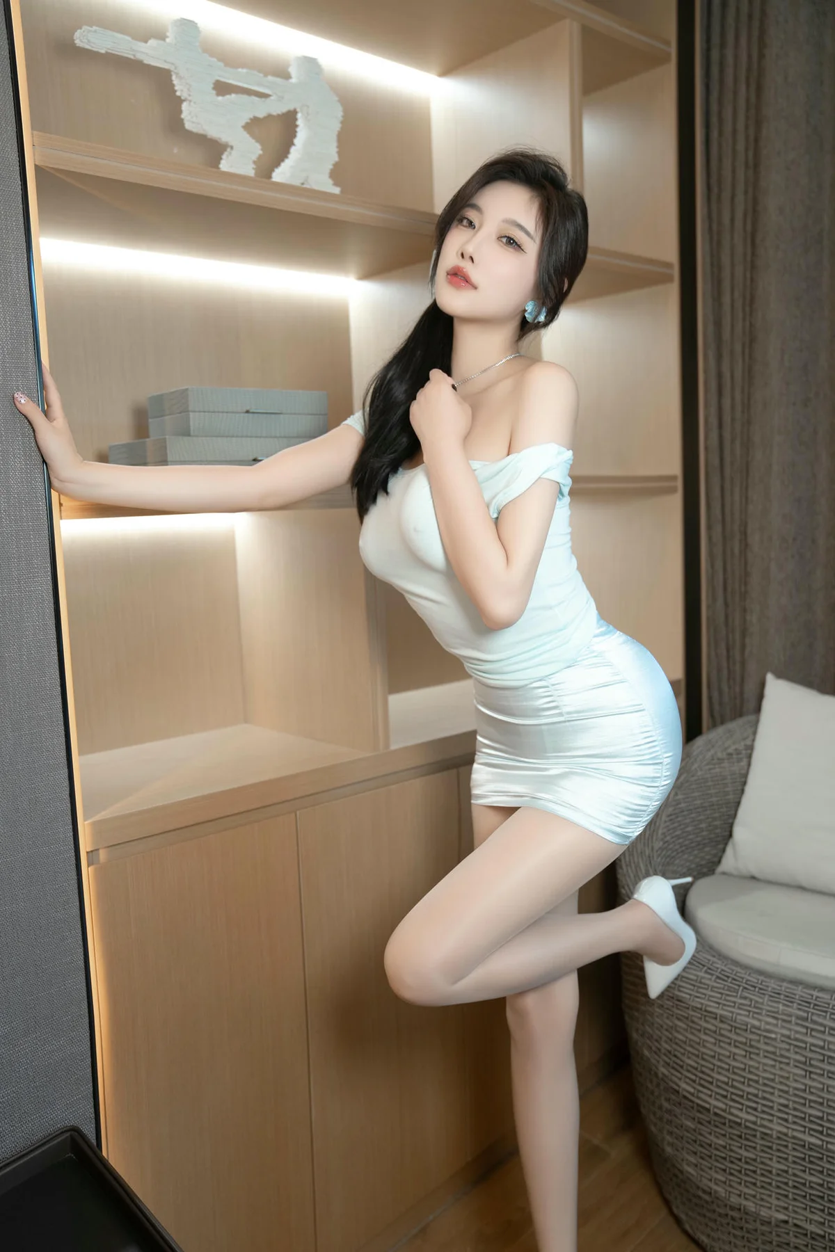 XiuRen 秀人 No.N221 杨晨晨香肩美腿丝袜 - 31