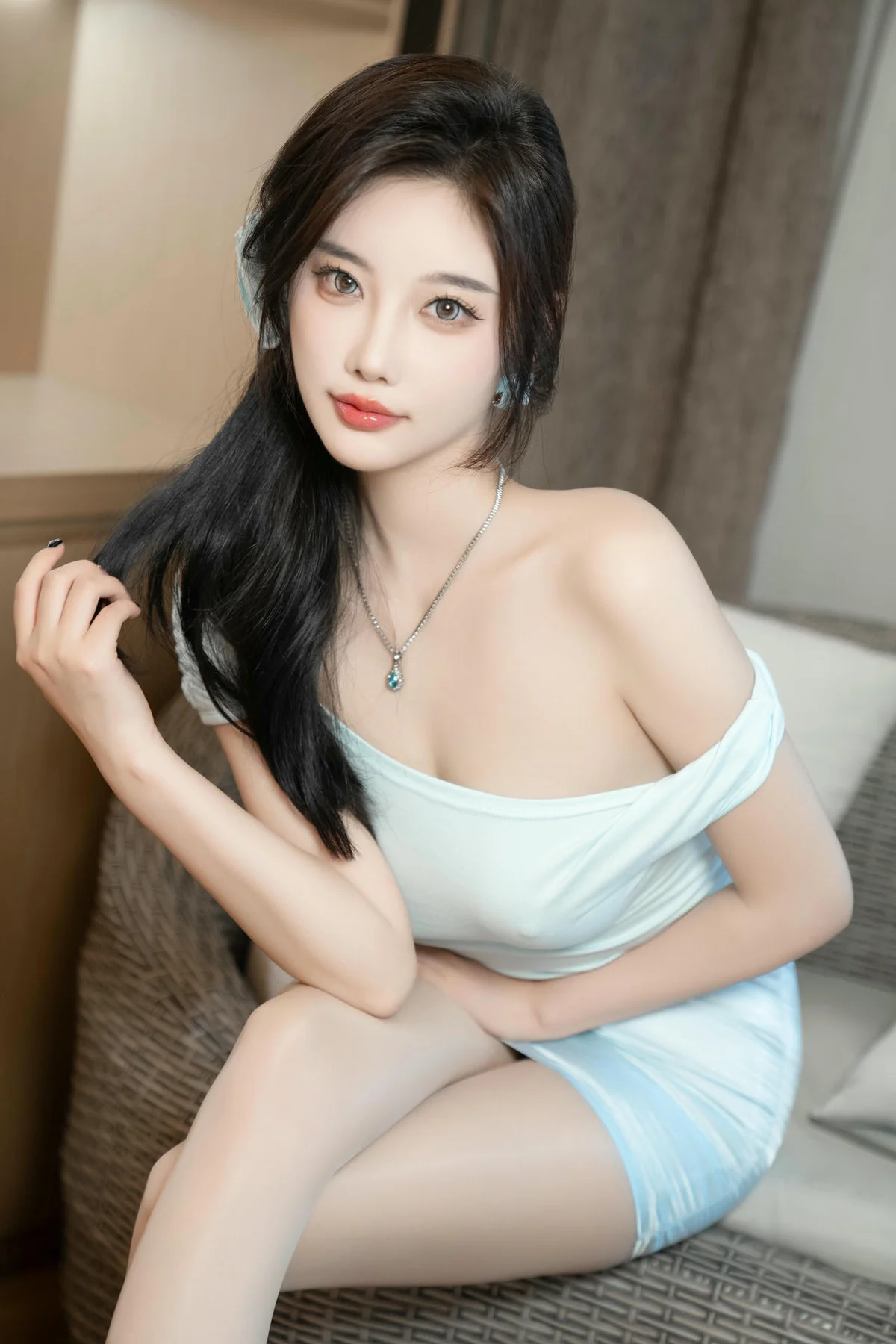 XiuRen 秀人 No.N221 杨晨晨香肩美腿丝袜 - 41