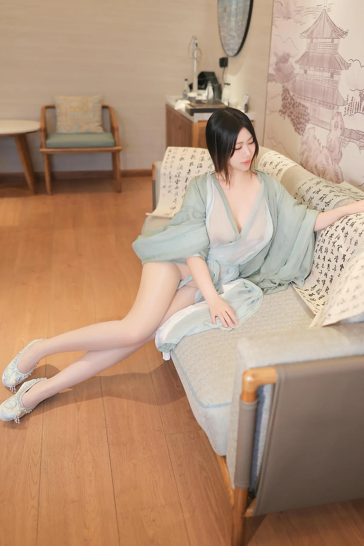 XiuRen 秀人 No.N230 蛋蛋宝美腿爆乳古风汉服 - 31