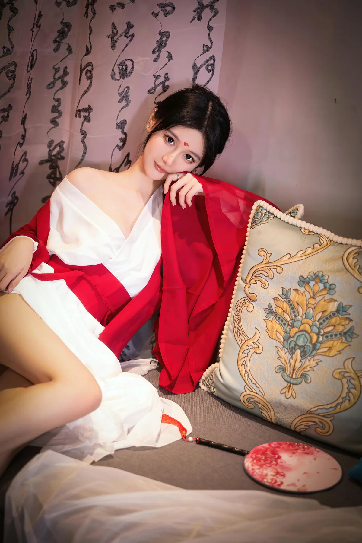XiuRen 秀人 No.N240 谢小蒽古风制服红袍 - 11