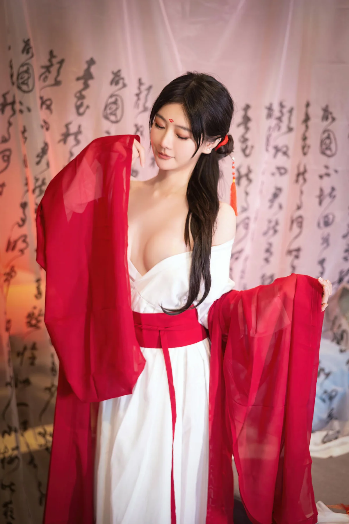 XiuRen 秀人 No.N240 谢小蒽古风制服红袍 - 17