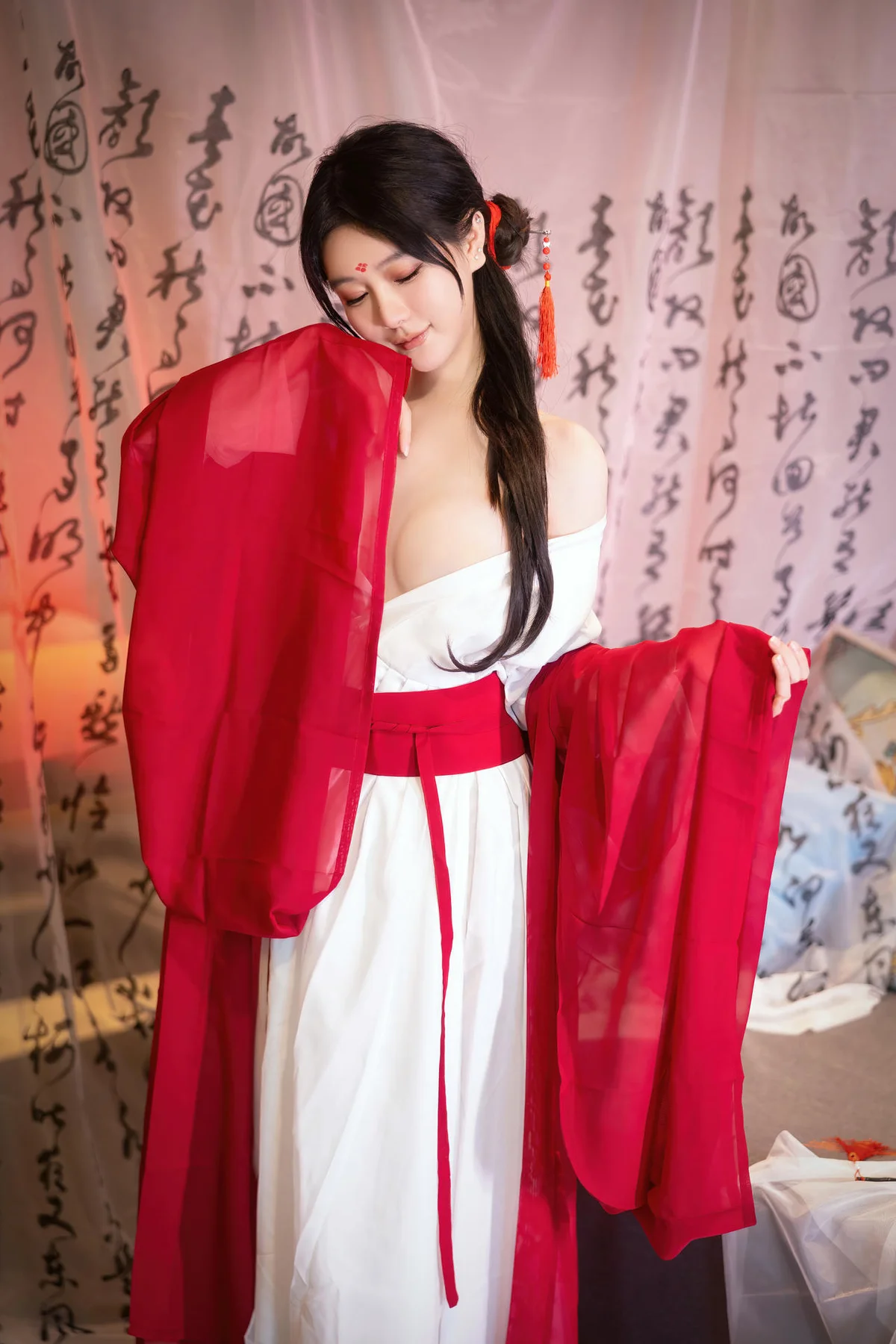 XiuRen 秀人 No.N240 谢小蒽古风制服红袍 - 18