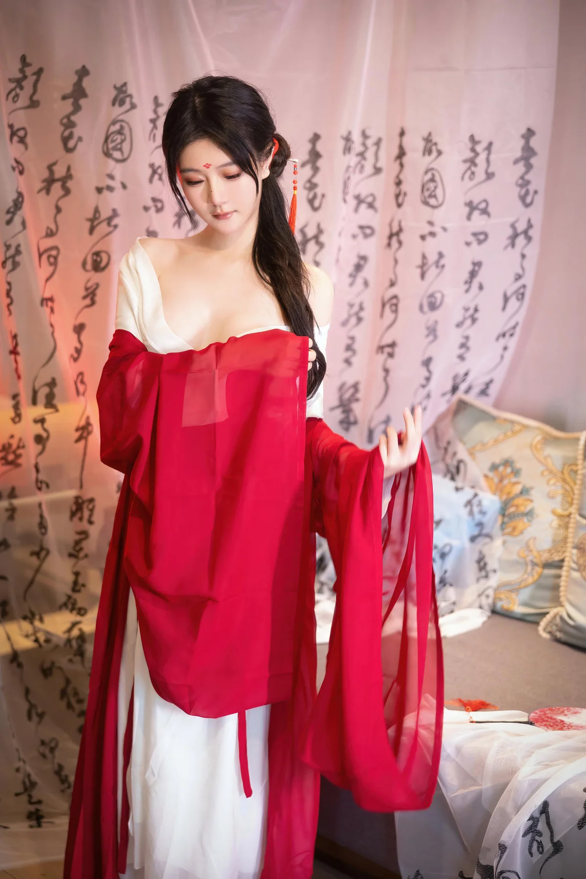 XiuRen 秀人 No.N240 谢小蒽古风制服红袍 - 19