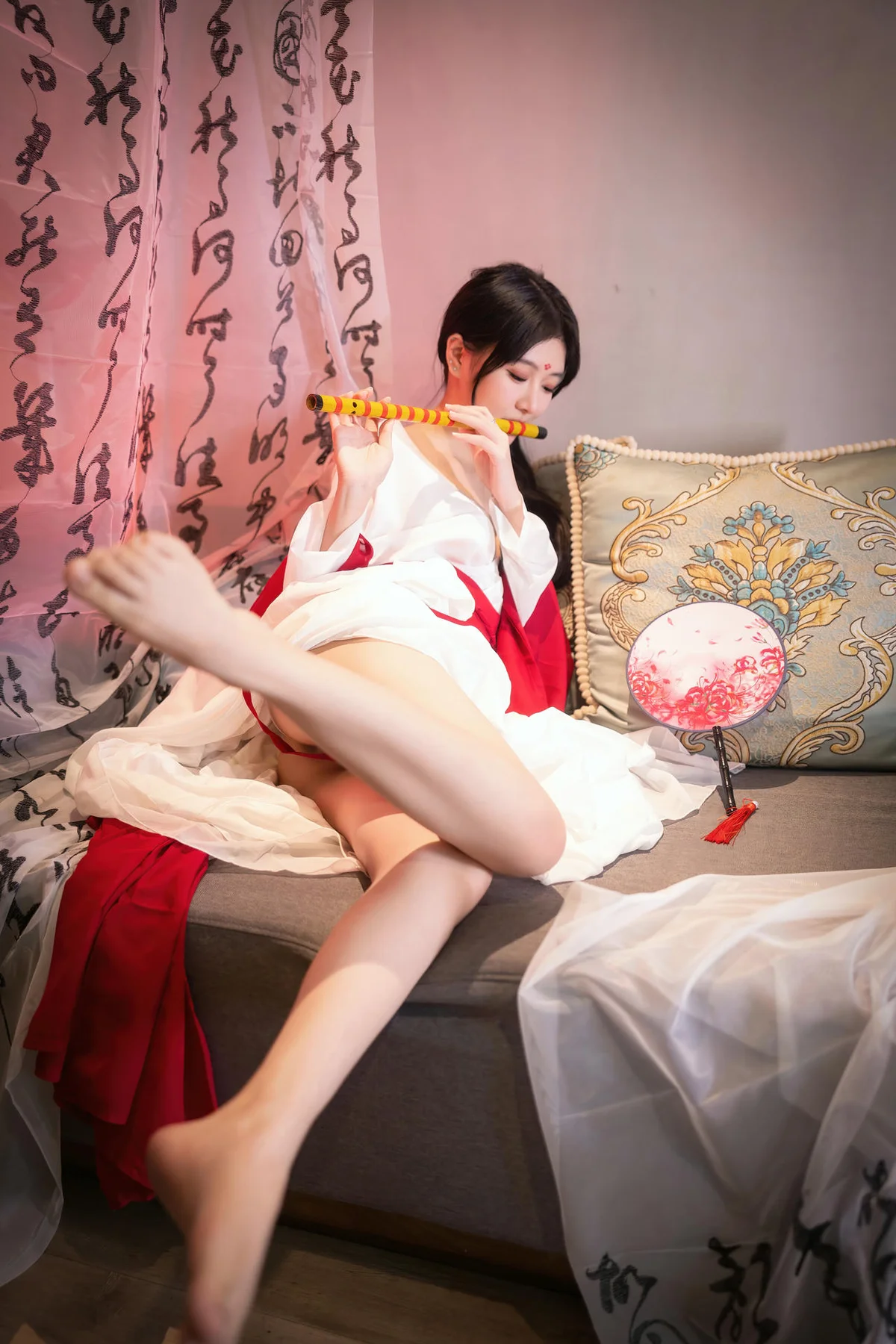 XiuRen 秀人 No.N240 谢小蒽古风制服红袍 - 23