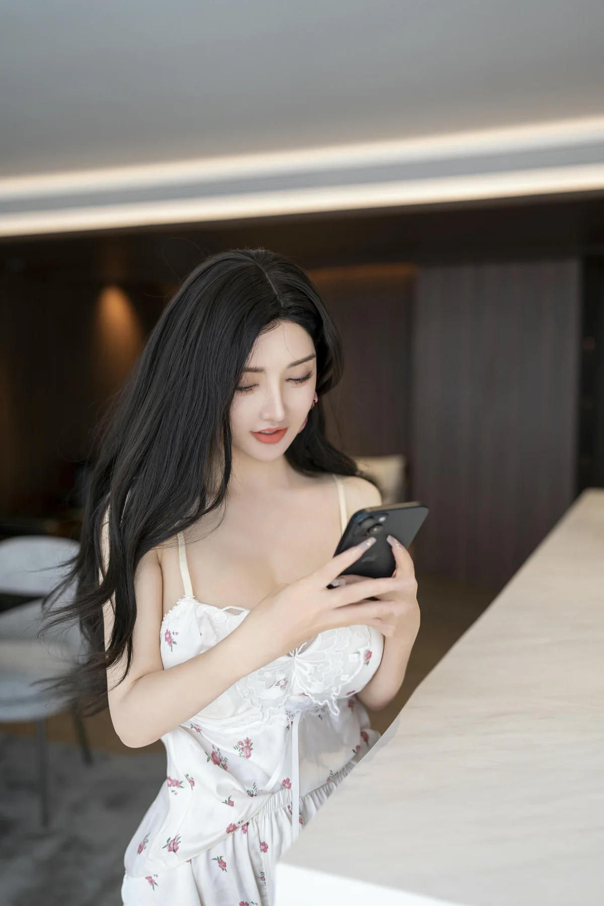 XiuRen 秀人 No.N248 潘娇娇和李丽莎诱惑双峰对决写真 - 12