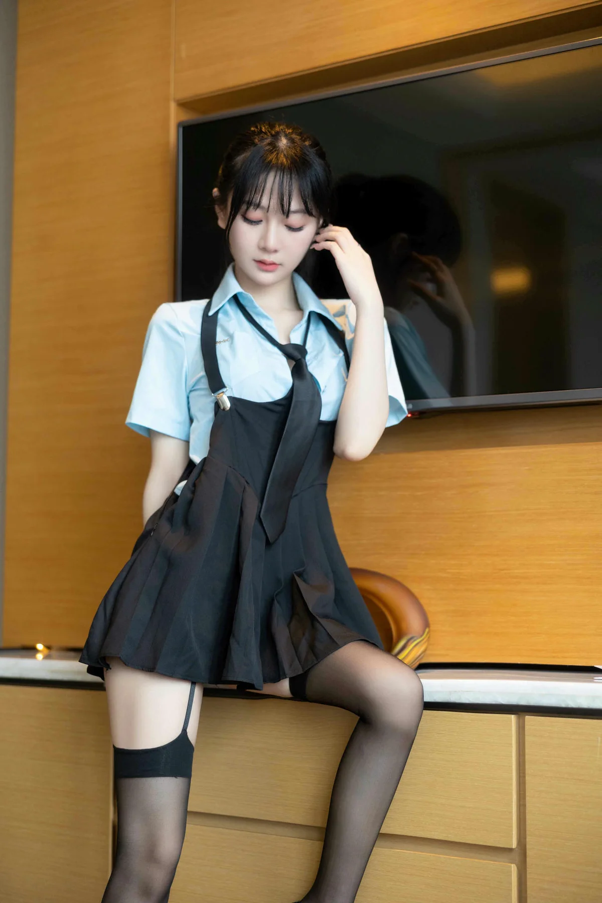 XiuRen 秀人 No.N268 谢小蒽长腿黑丝吊袜 - 84