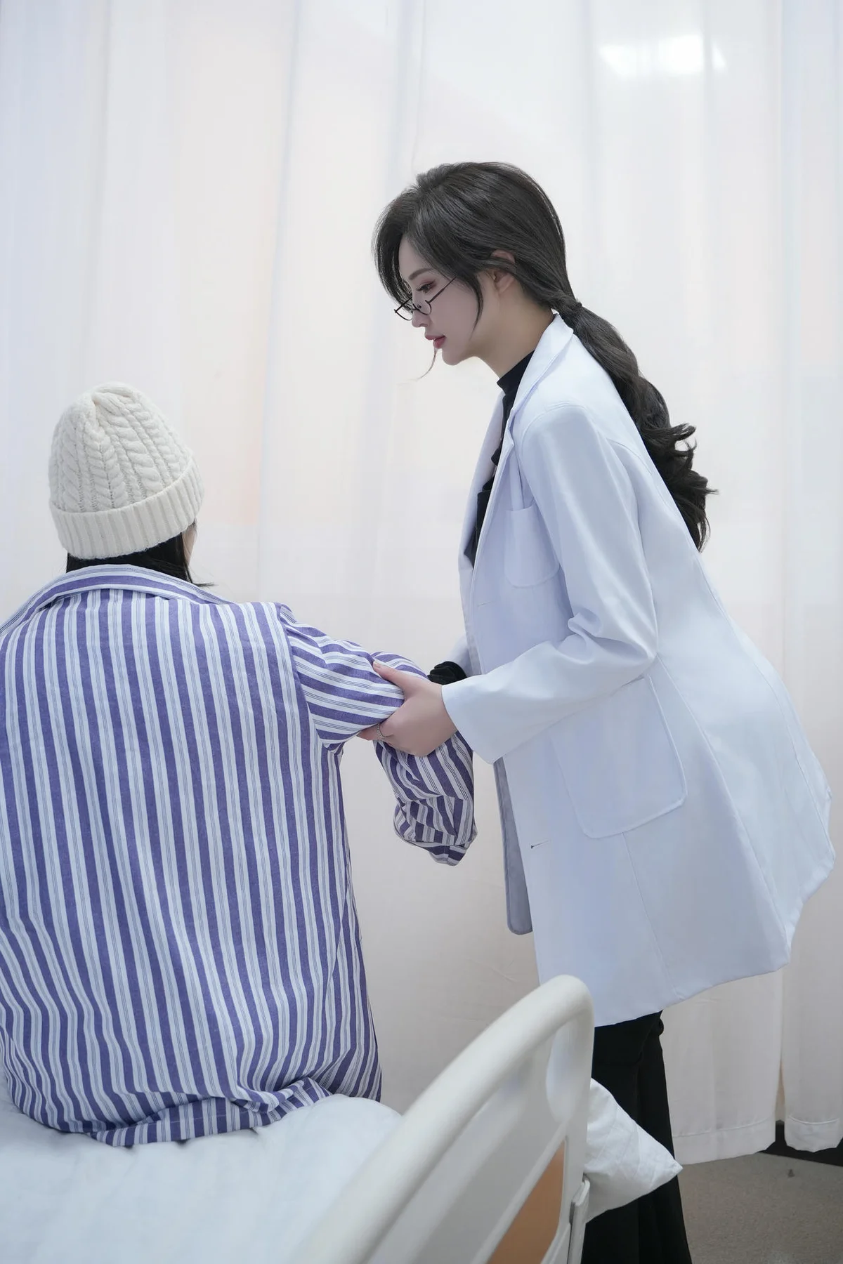 XiuRen 秀人 No.N283 周妍希角色扮演医生制服 - 15