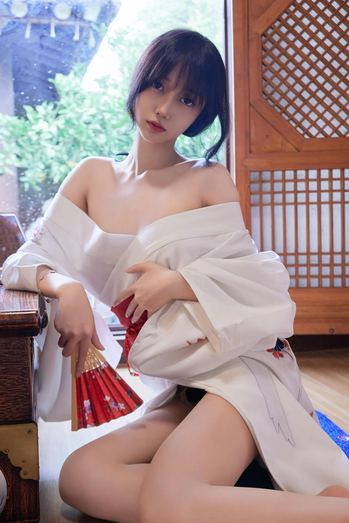 XiuRen 秀人 No.N284 玥儿玥和服制服香肩写真 - 11