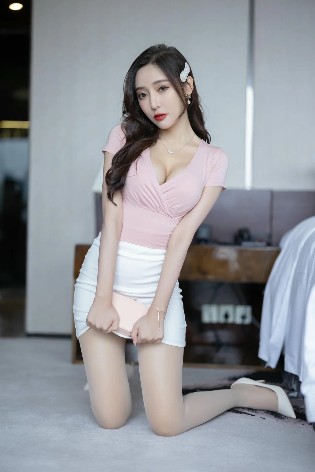 XiuRen 秀人 No.N292 王馨瑶 白色紧身裙翘臀 - 18