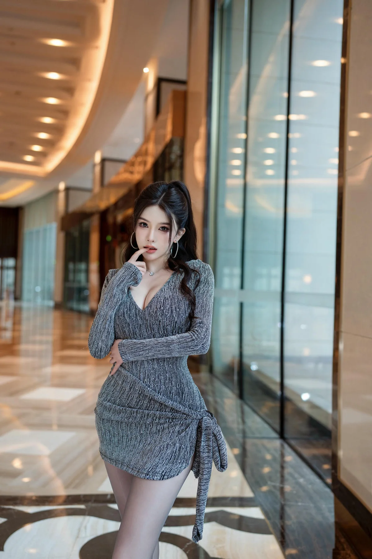 XiuRen 秀人 No.N296 李丽莎香肩黑丝私房 - 12