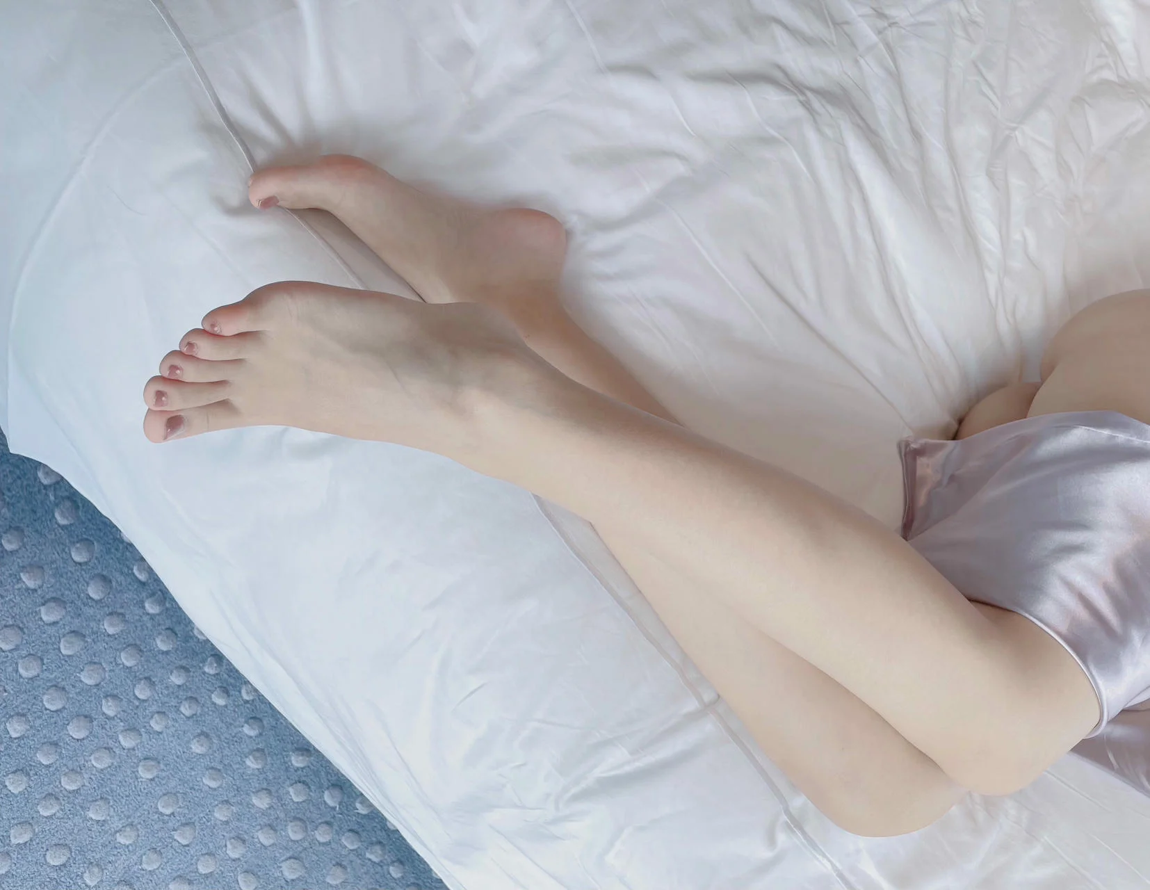XiuRen 秀人 No.N301 唐安琪街拍美女长腿 - 85