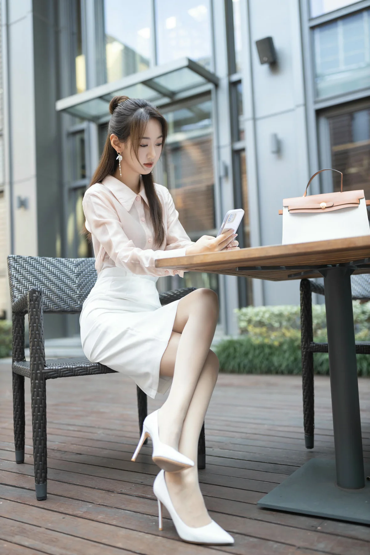 XiuRen 秀人 No.N310 唐安琪办公ol制服写真 - 22