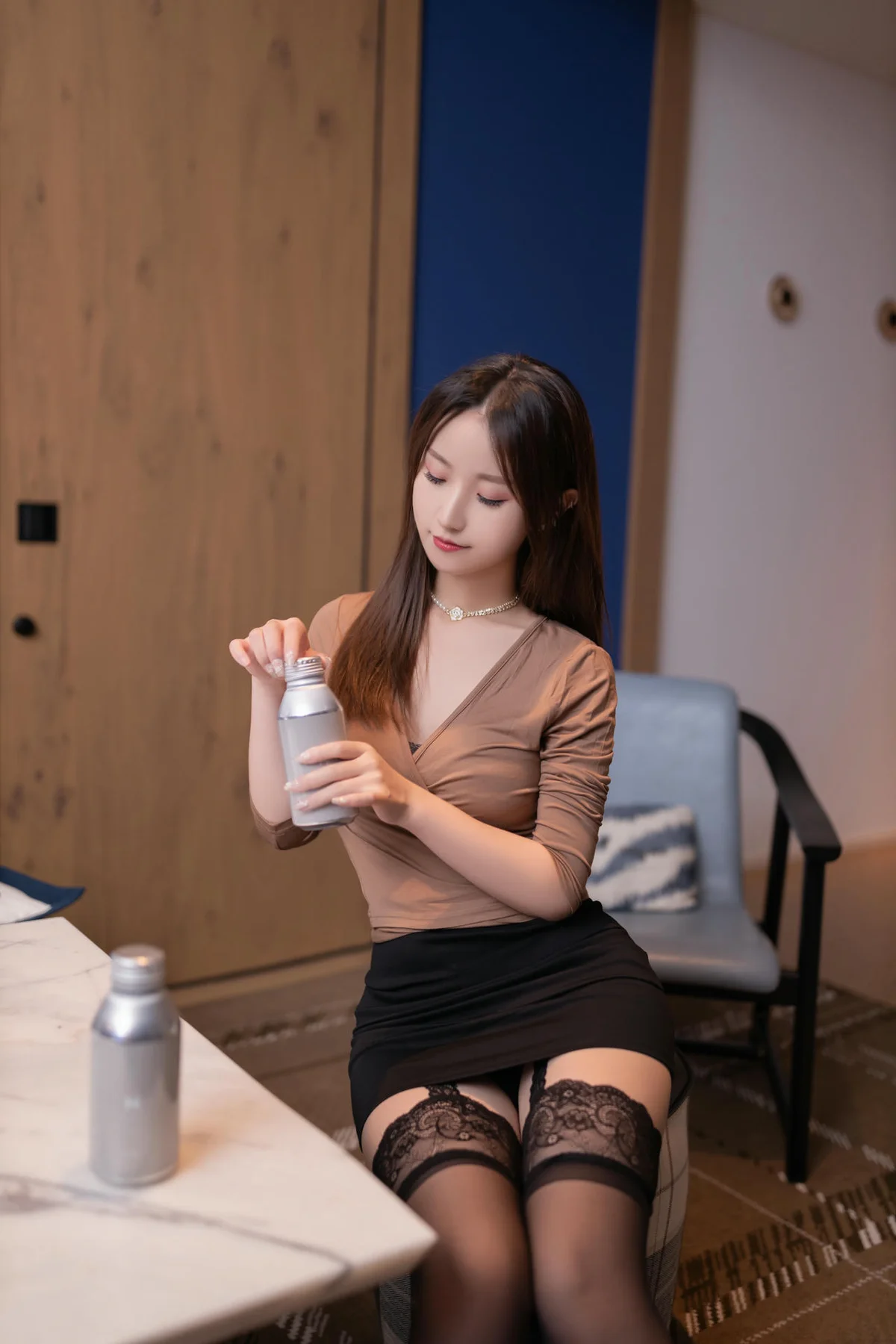 XiuRen 秀人 No.N313 杏子黑丝吊袜美腿 - 19