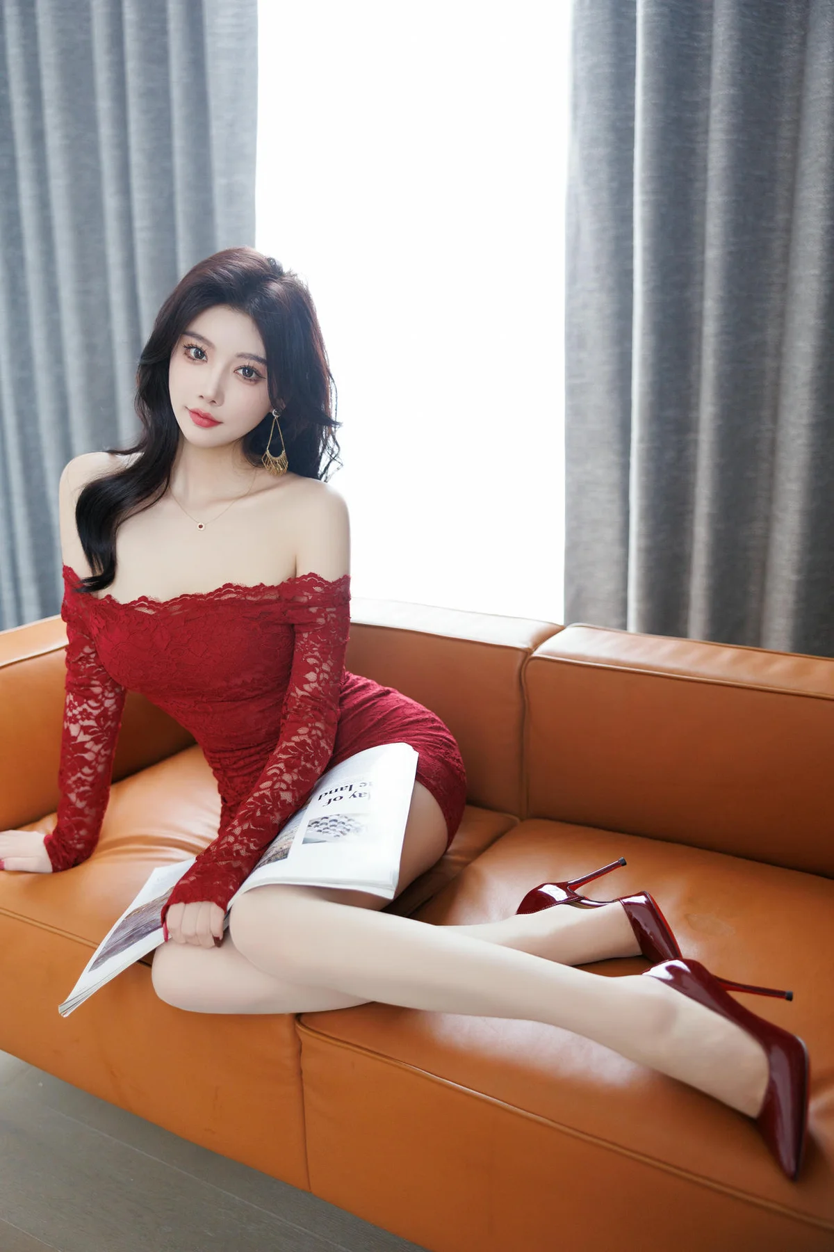 XiuRen 秀人 No.N315 杨晨晨红色紧身短裙 - 11