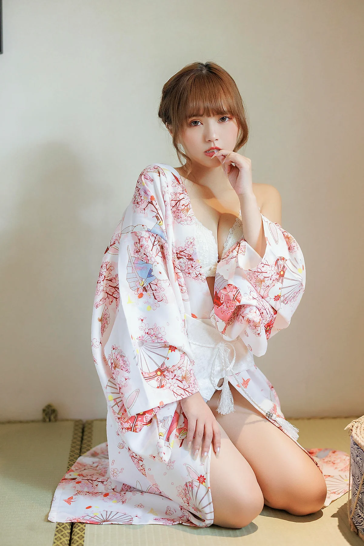 XiuRen 秀人 No.N322 张思允Nice制服和服少女 - 24