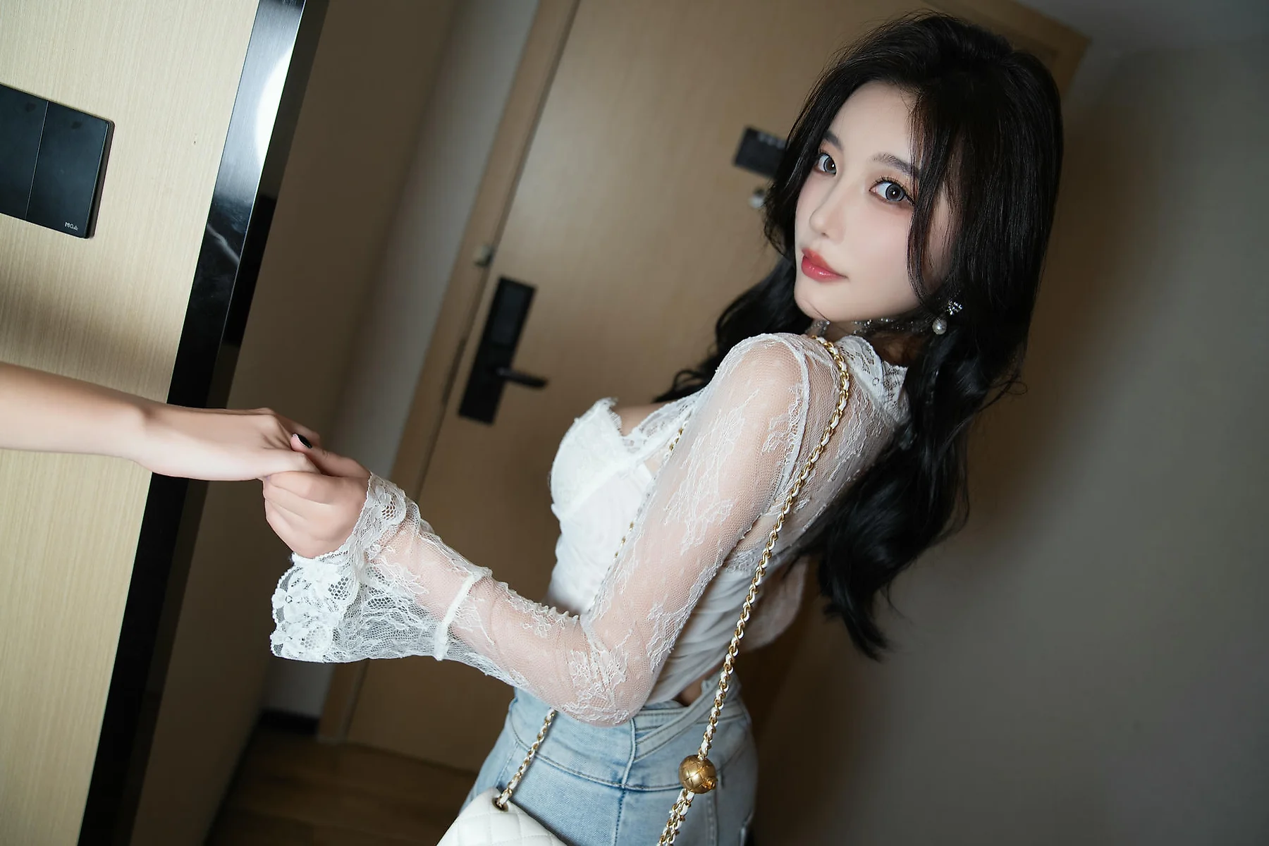 XiuRen 秀人 No.N330 杨晨晨爆乳白丝女神写真 - 37