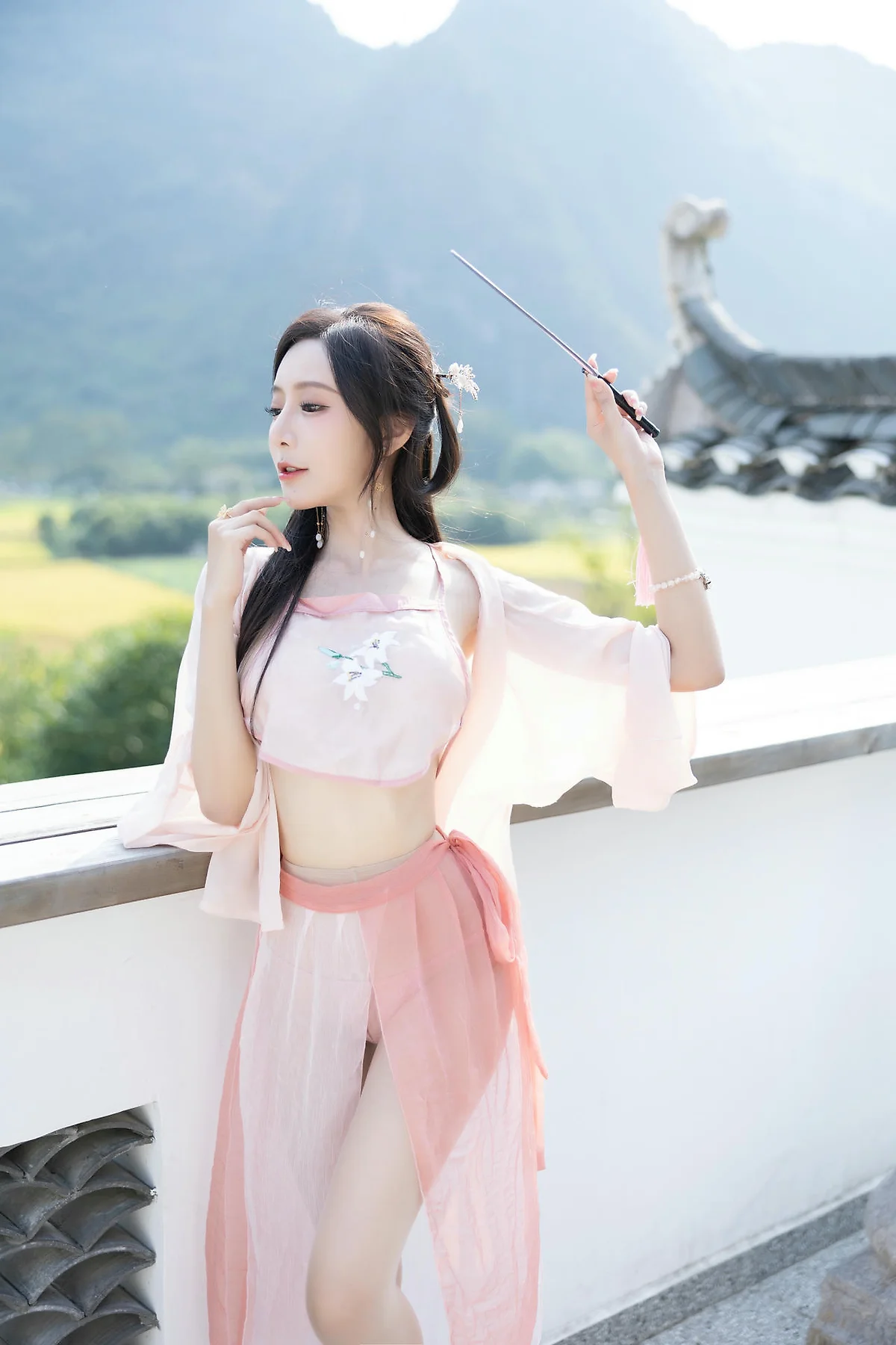 XiuRen 秀人 No.N335 王馨瑶粉色古装写真 - 11