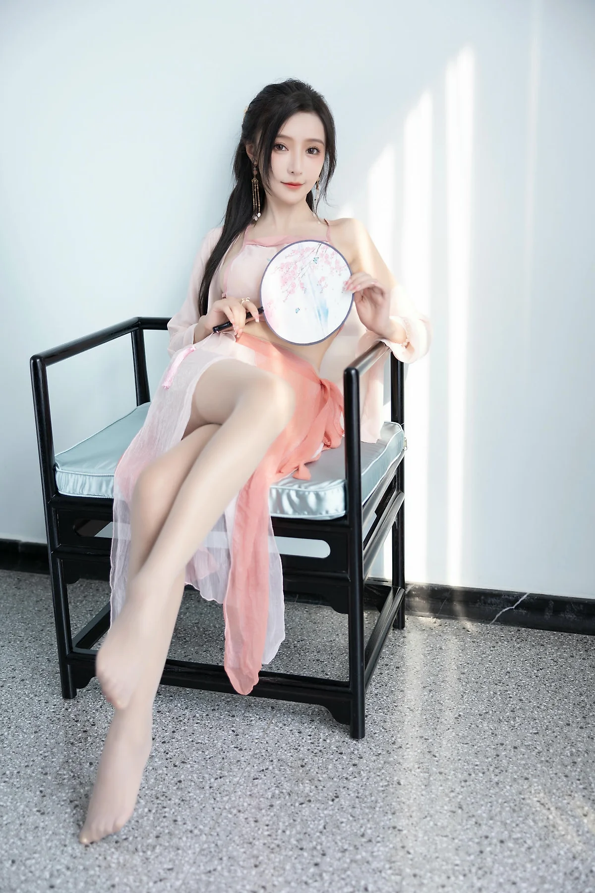 XiuRen 秀人 No.N335 王馨瑶粉色古装写真 - 19