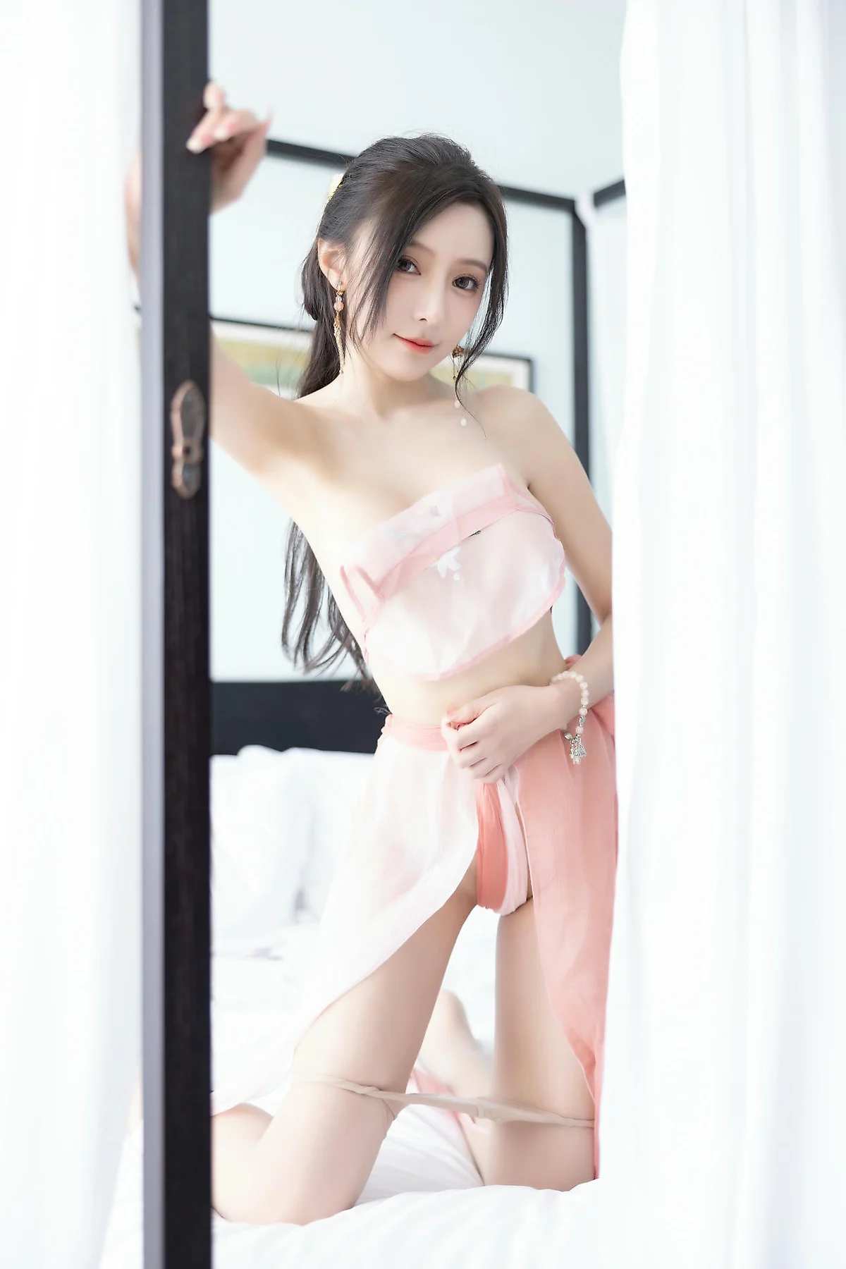 XiuRen 秀人 No.N335 王馨瑶粉色古装写真 - 76