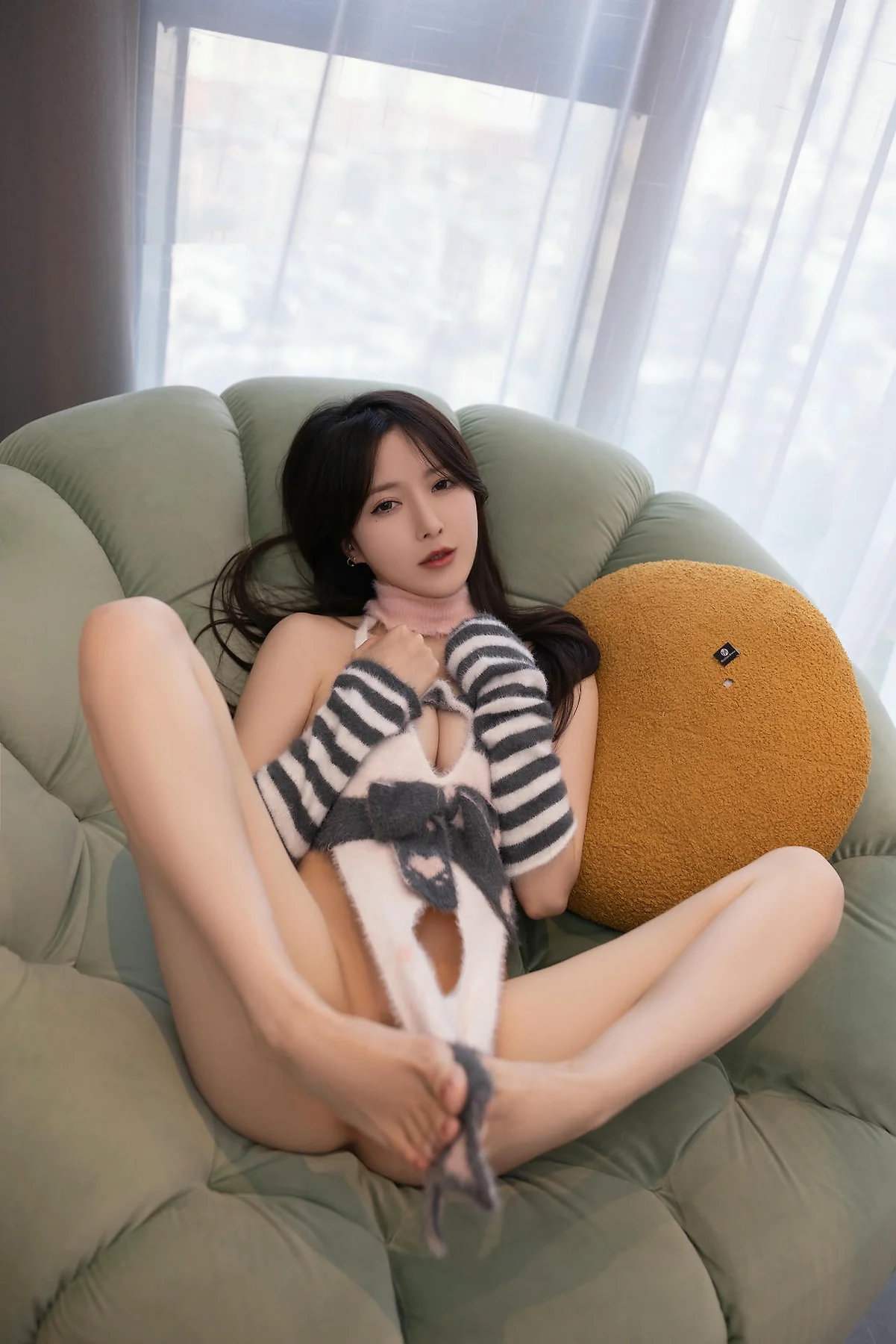 XiuRen 秀人 No.N364 鱼子酱Fish美腿牛仔短裤女神 - 64
