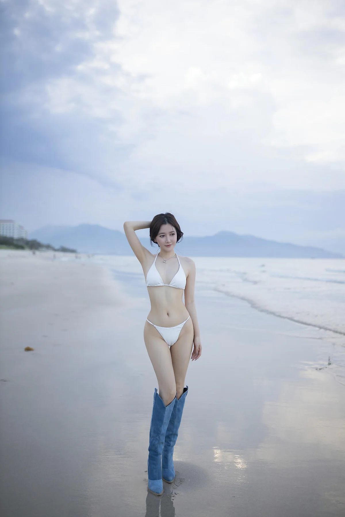 XiuRen 秀人 No.N390 鱼子酱Fish沙滩白色比基尼写真 - 18