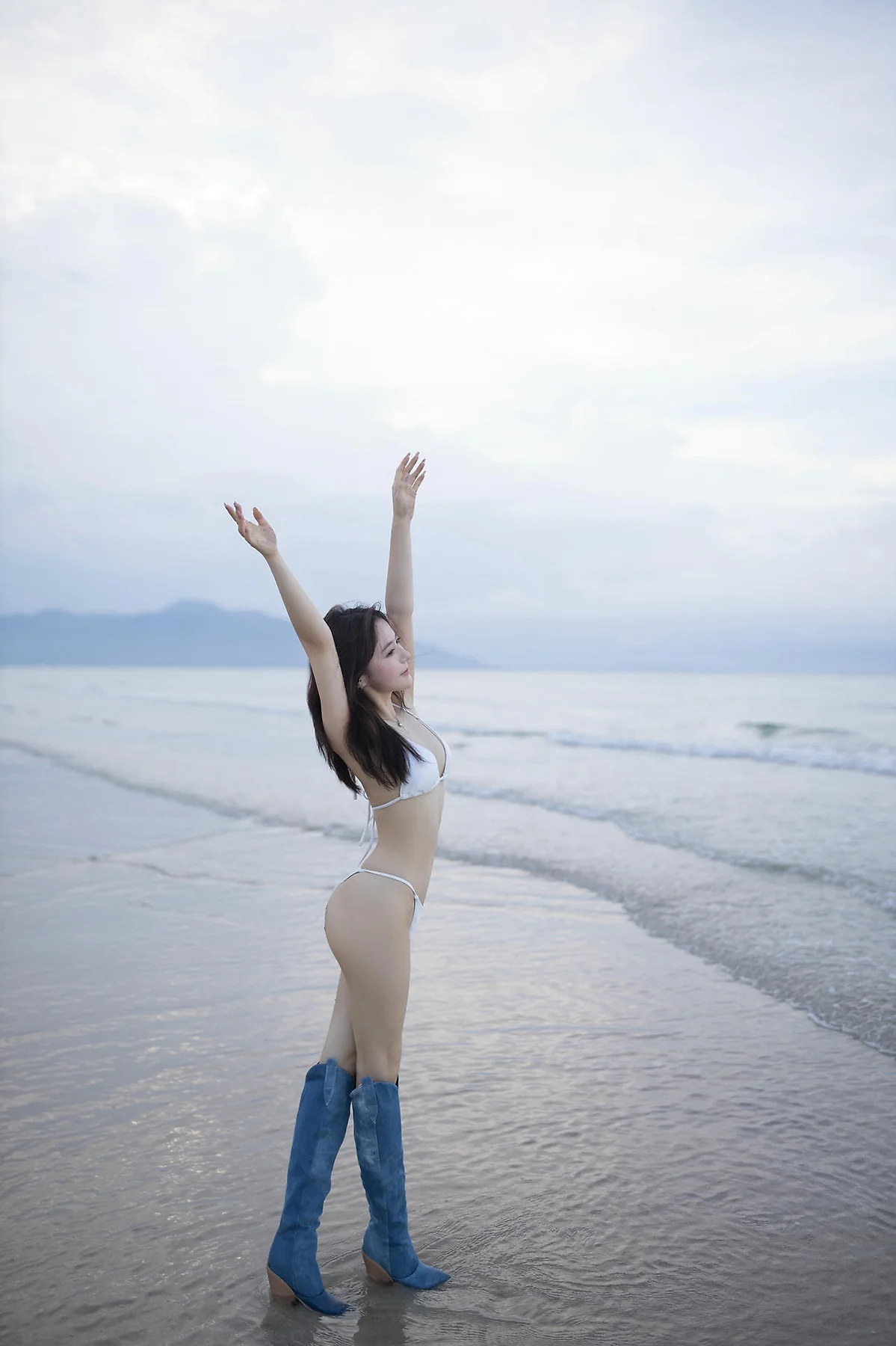 XiuRen 秀人 No.N390 鱼子酱Fish沙滩白色比基尼写真 - 27