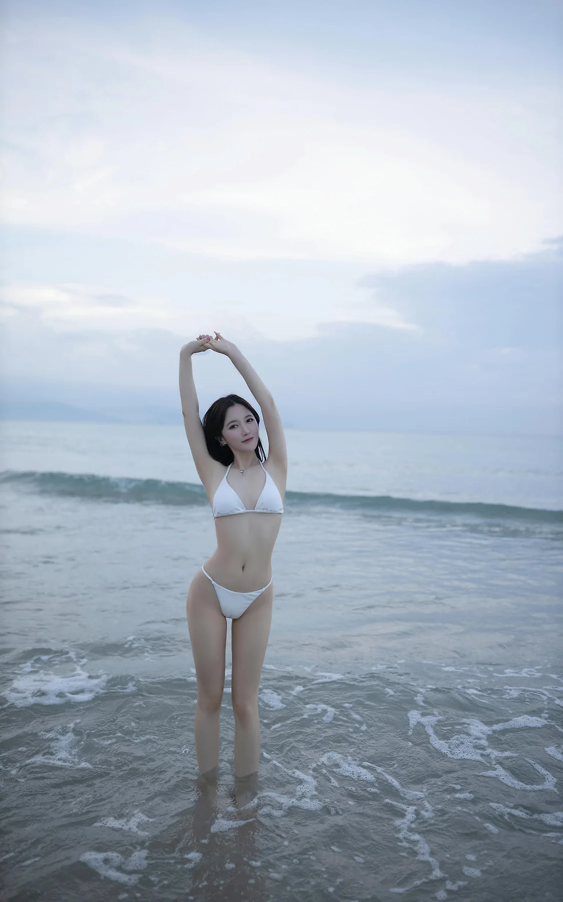 XiuRen 秀人 No.N390 鱼子酱Fish沙滩白色比基尼写真 - 37
