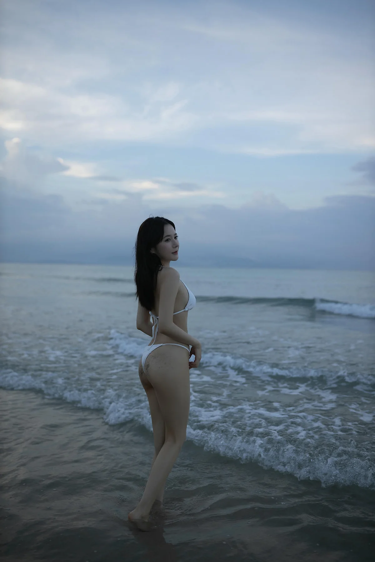 XiuRen 秀人 No.N390 鱼子酱Fish沙滩白色比基尼写真 - 38