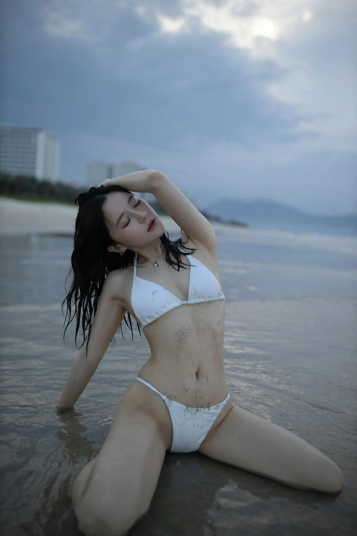 XiuRen 秀人 No.N390 鱼子酱Fish沙滩白色比基尼写真 - 70