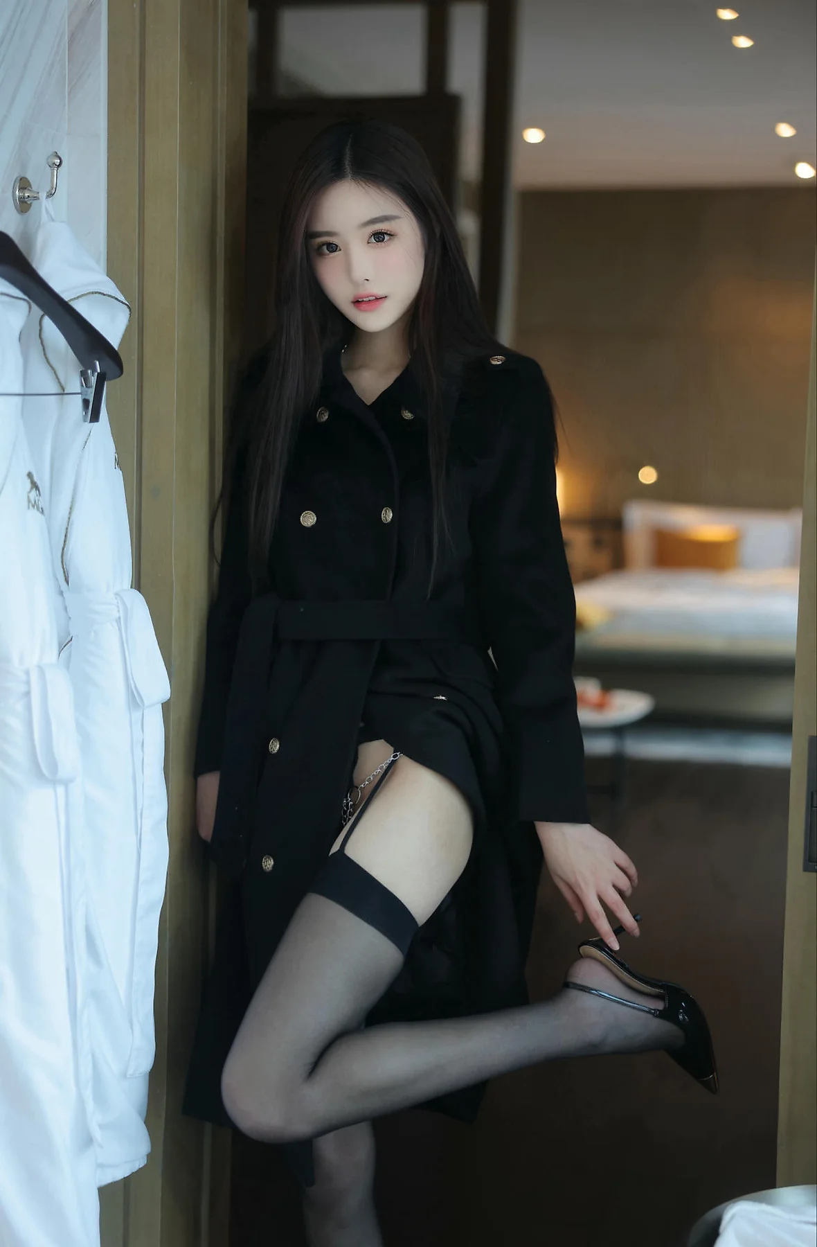 XiuRen 秀人 No.N392 晚苏susu乳贴爆乳黑丝美腿 - 21