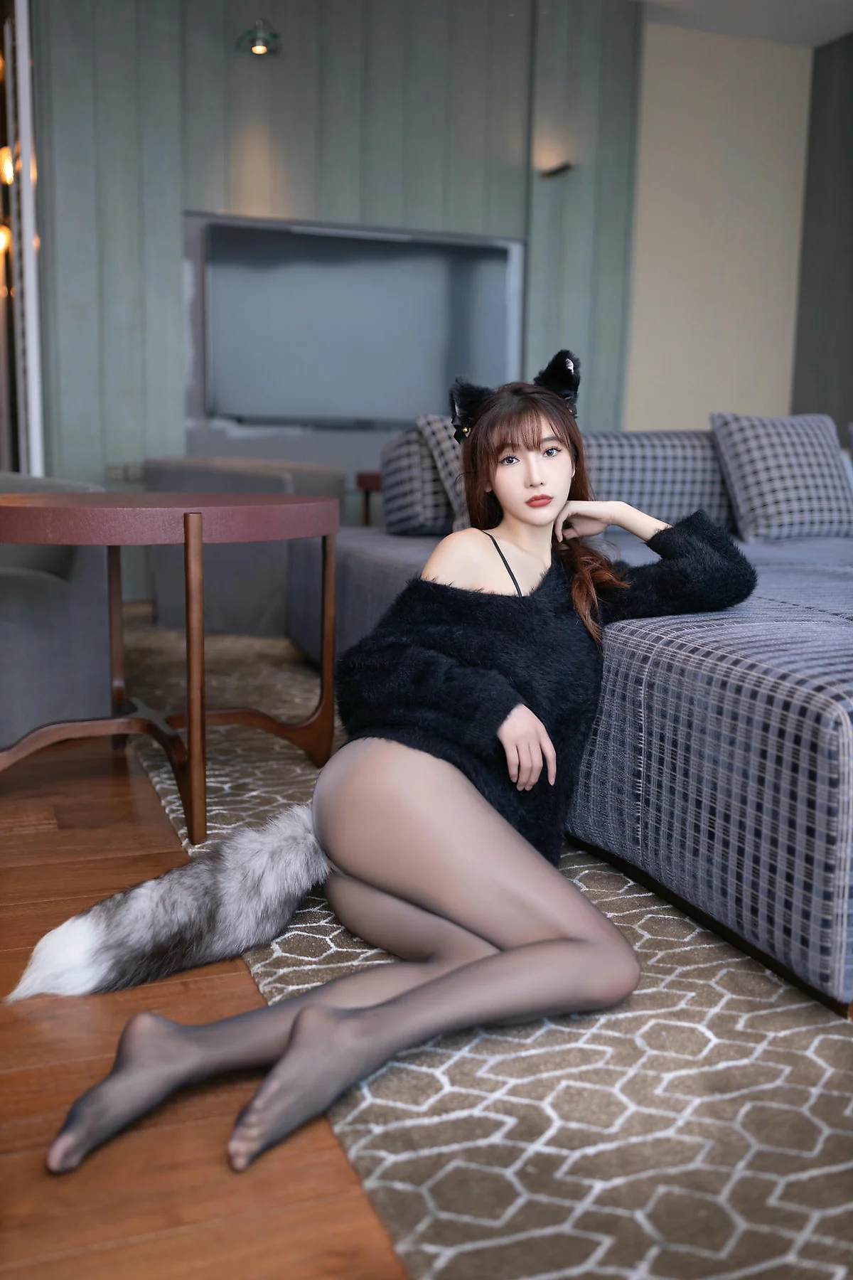 XiuRen 秀人 No.N403 陆萱萱玉足长腿黑丝 - 4