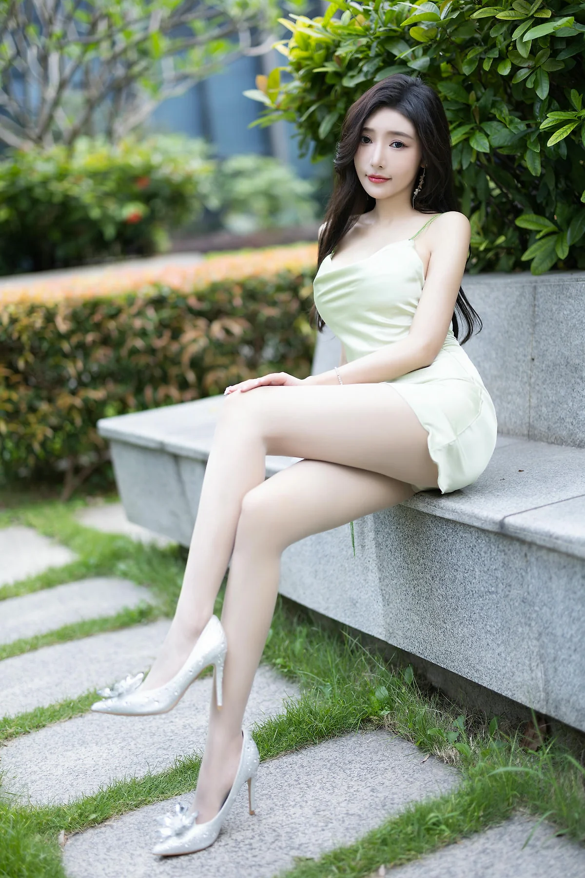 XiuRen 秀人 No.N417 王馨瑶浅黄色紧身裙 - 5