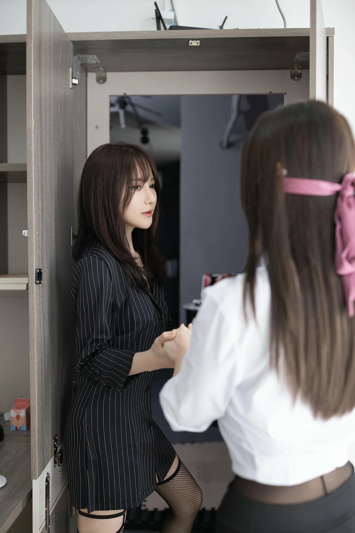 XiuRen 秀人 No.N425 鱼子酱Fish隐蔽房间办公室ol制服 - 24