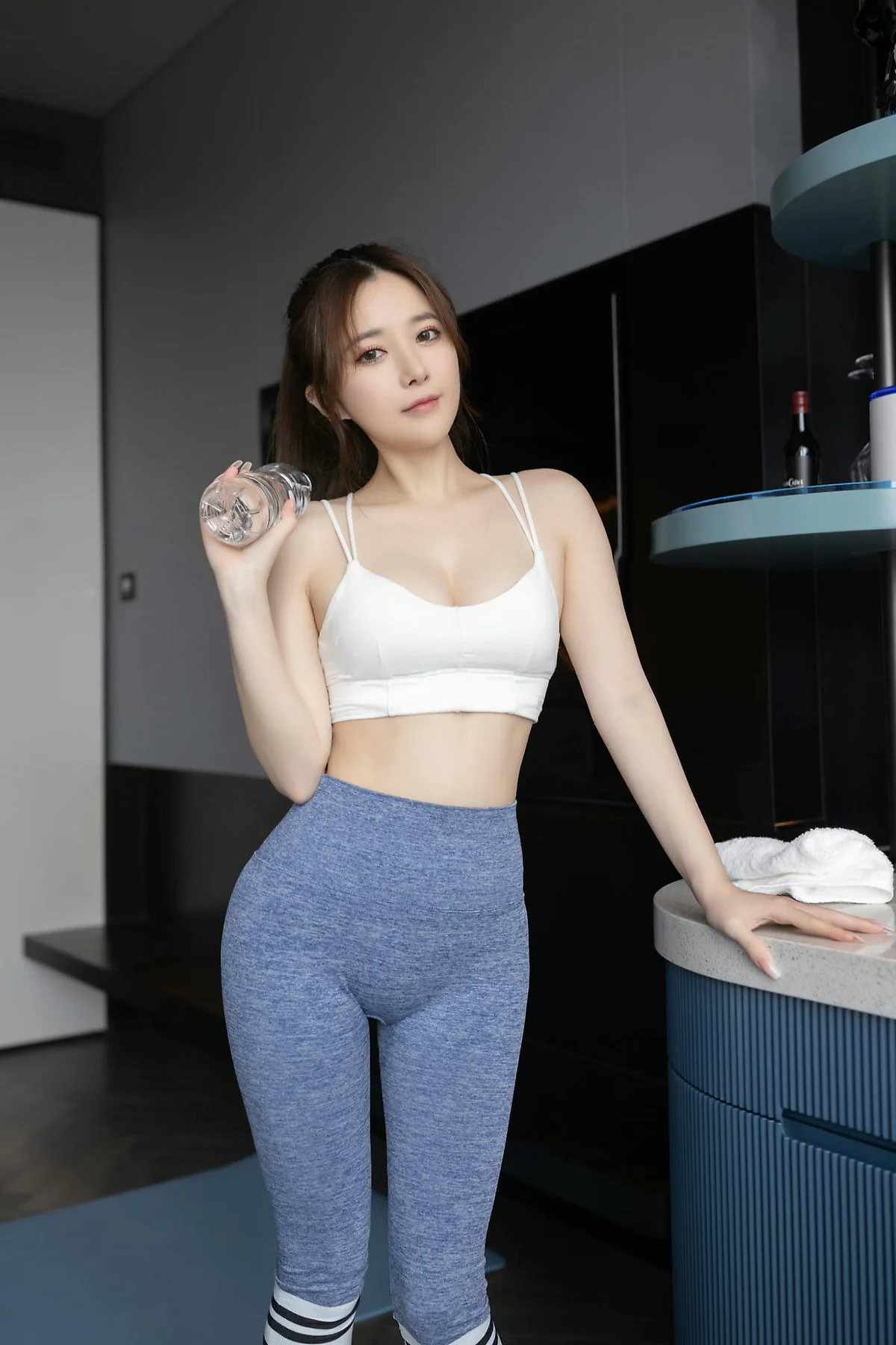 XiuRen 秀人 No.N434 鱼子酱Fish户外运动瑜伽服 - 24
