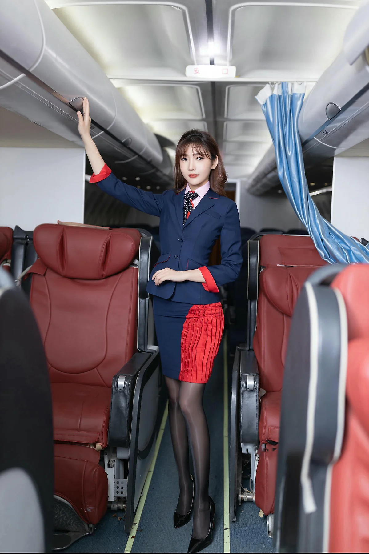 XiuRen 秀人 No.N444 陆萱萱空姐主题写真制服 - 52