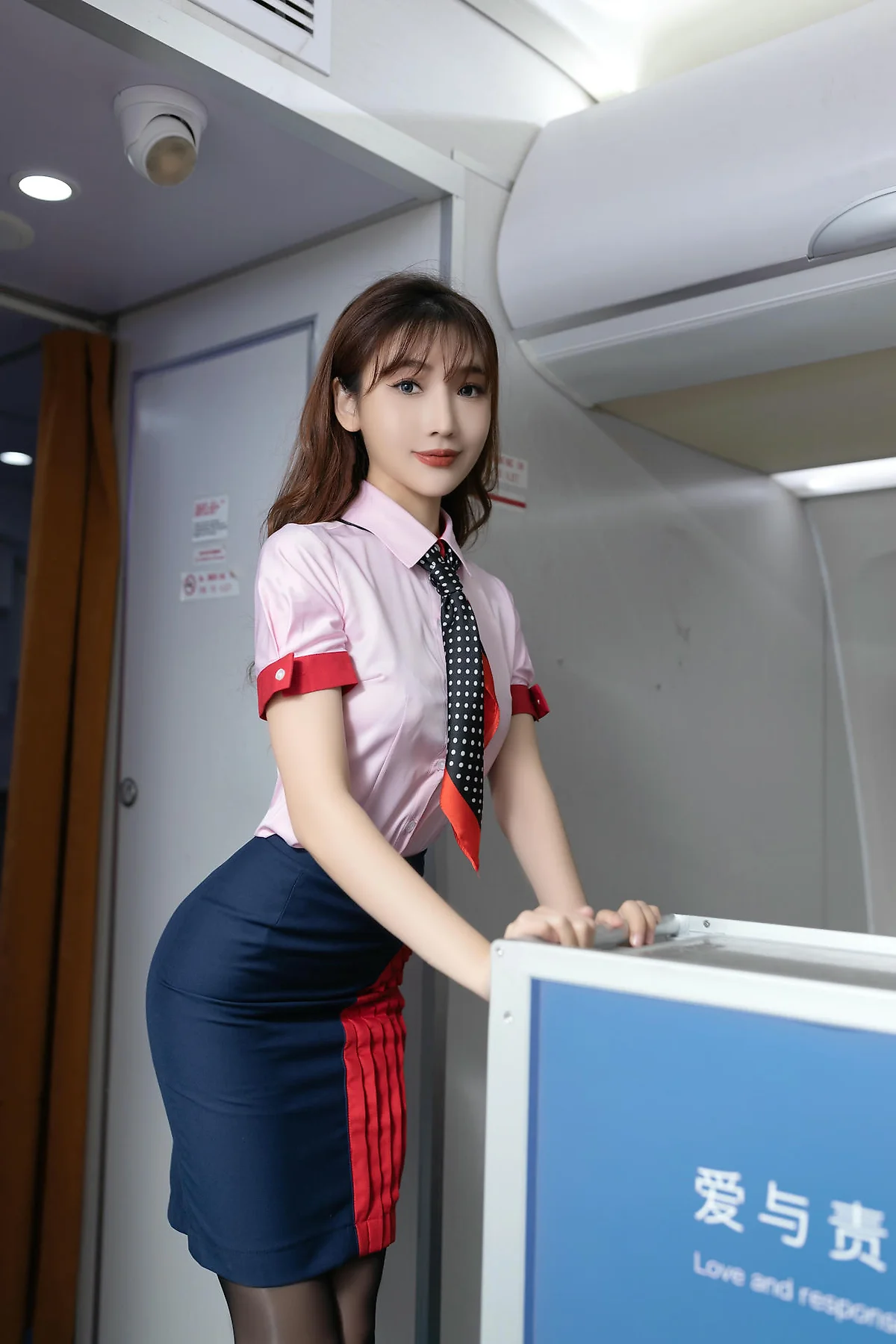 XiuRen 秀人 No.N444 陆萱萱空姐主题写真制服 - 68