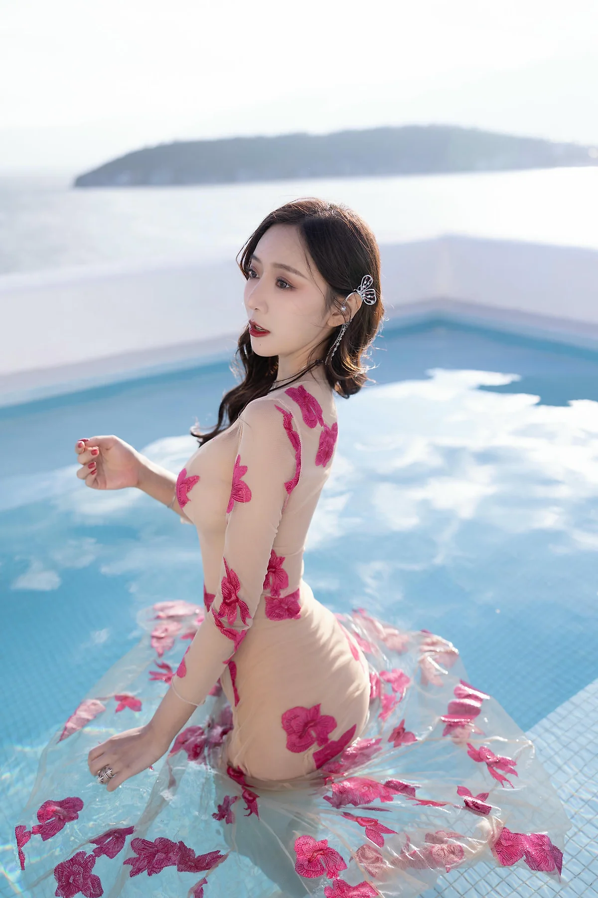 XiuRen 秀人 No.N448 王馨瑶透视服饰情趣写真 - 34