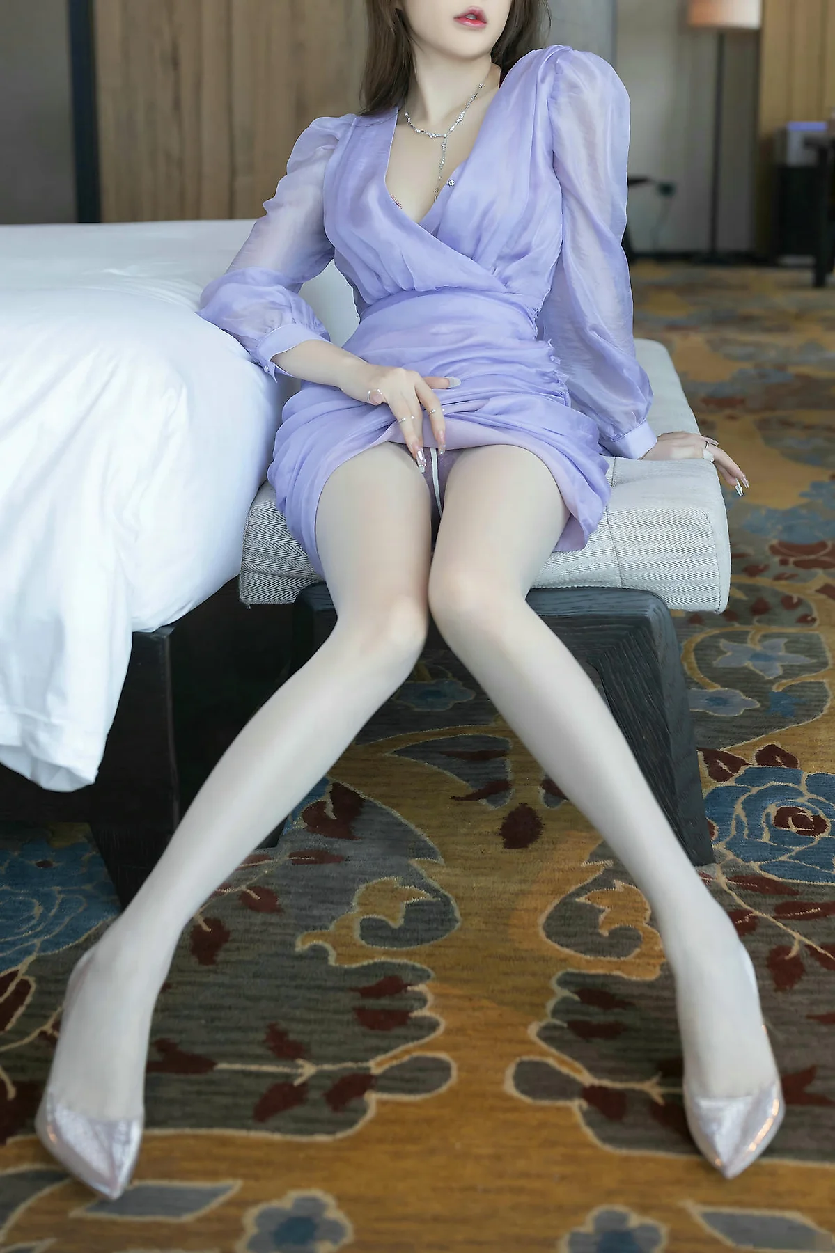 XiuRen 秀人 No.N466 王馨瑶紫色风情美臀写真 - 19