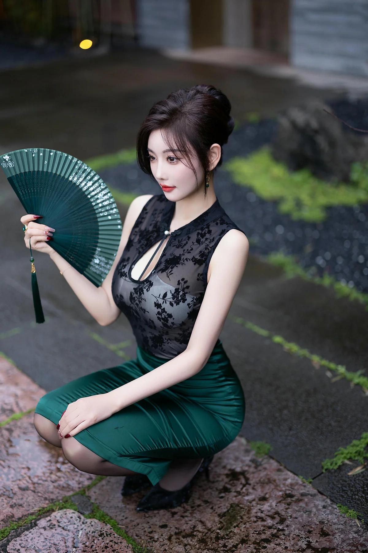 XiuRen 秀人 No.N471 杨晨晨绿色长裙黑丝长腿 - 18