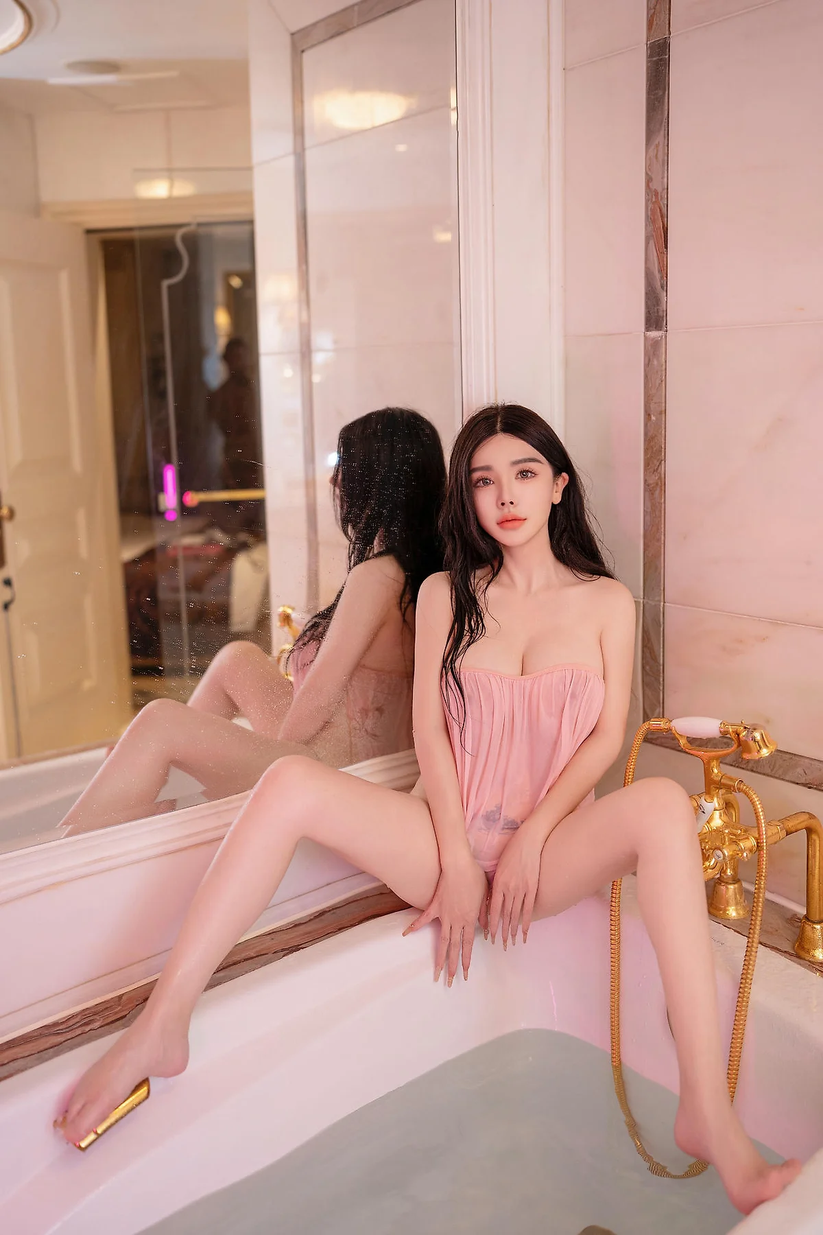XiuRen 秀人 No.N472 潘娇娇粉色翘臀爆乳 - 52