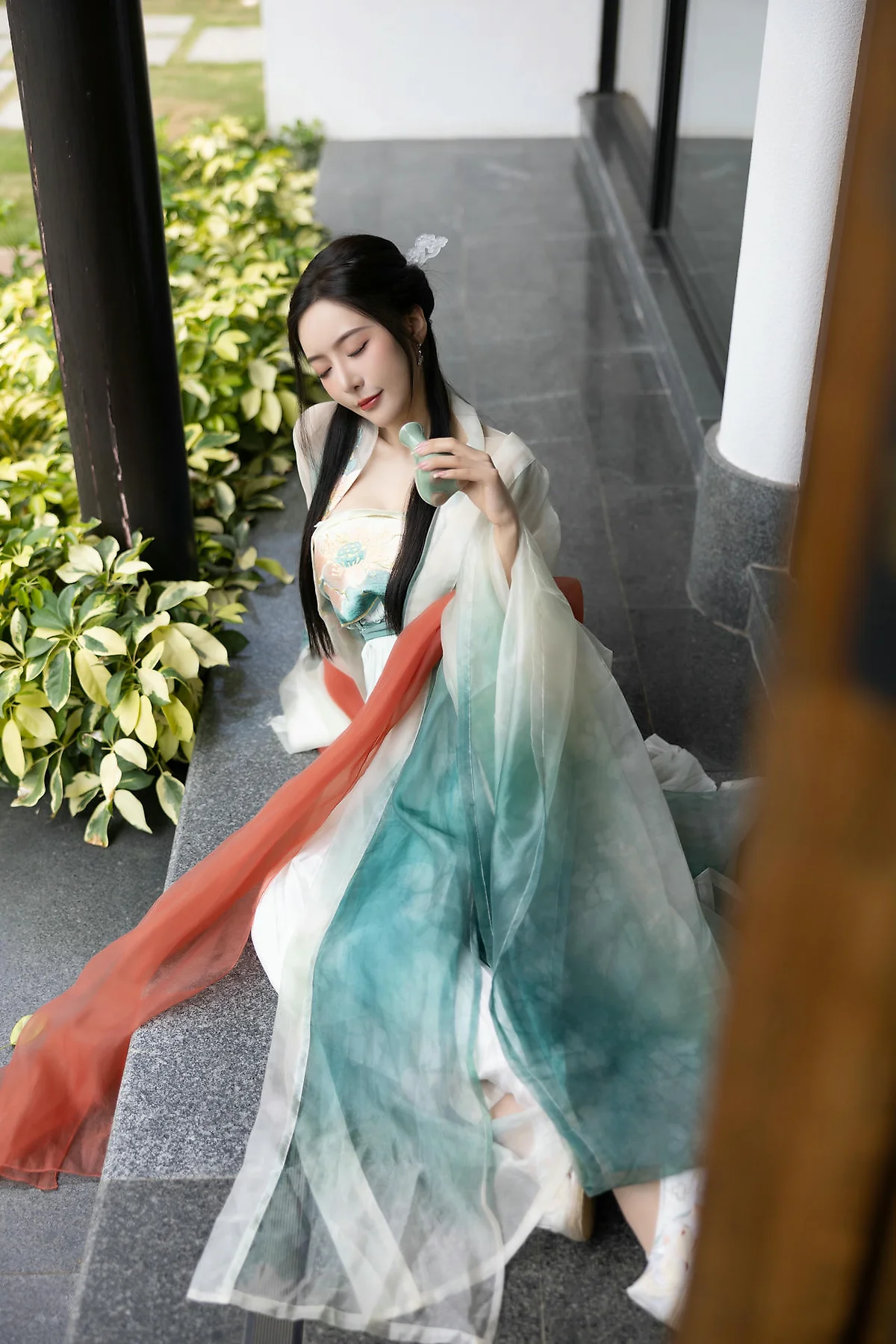 XiuRen 秀人 No.N473 王馨瑶古装瀑布主题写真 - 26