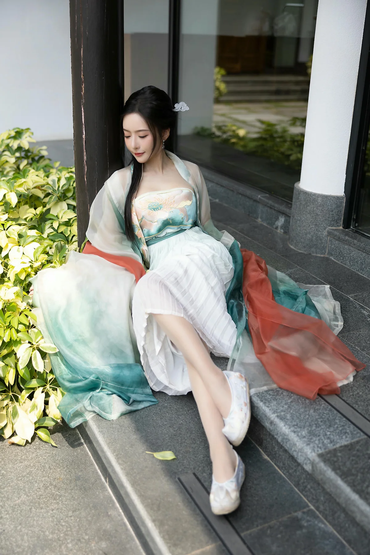 XiuRen 秀人 No.N473 王馨瑶古装瀑布主题写真 - 29