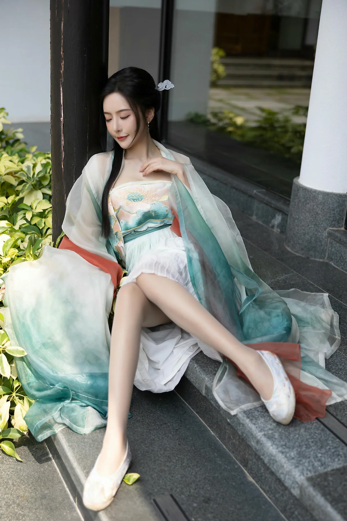 XiuRen 秀人 No.N473 王馨瑶古装瀑布主题写真 - 30