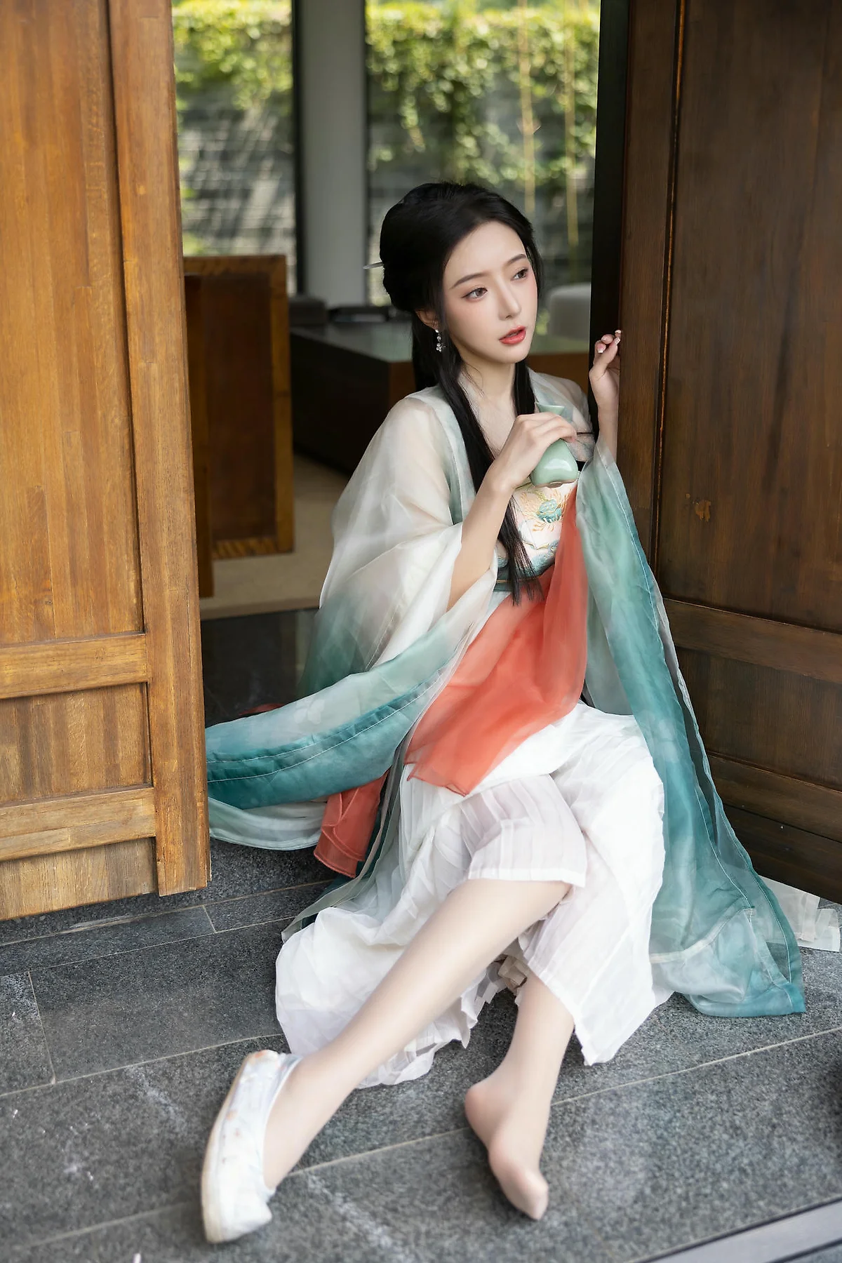 XiuRen 秀人 No.N473 王馨瑶古装瀑布主题写真 - 39