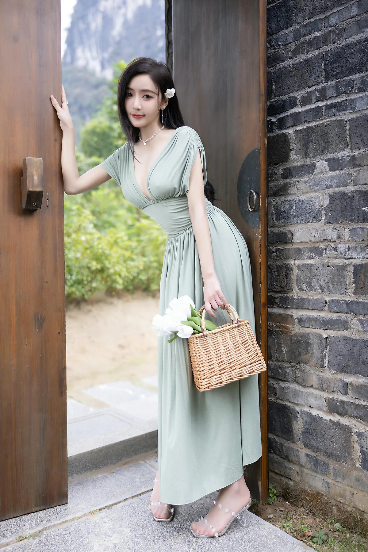 XiuRen 秀人 No.N479 王馨瑶白色泳衣比基尼 - 11