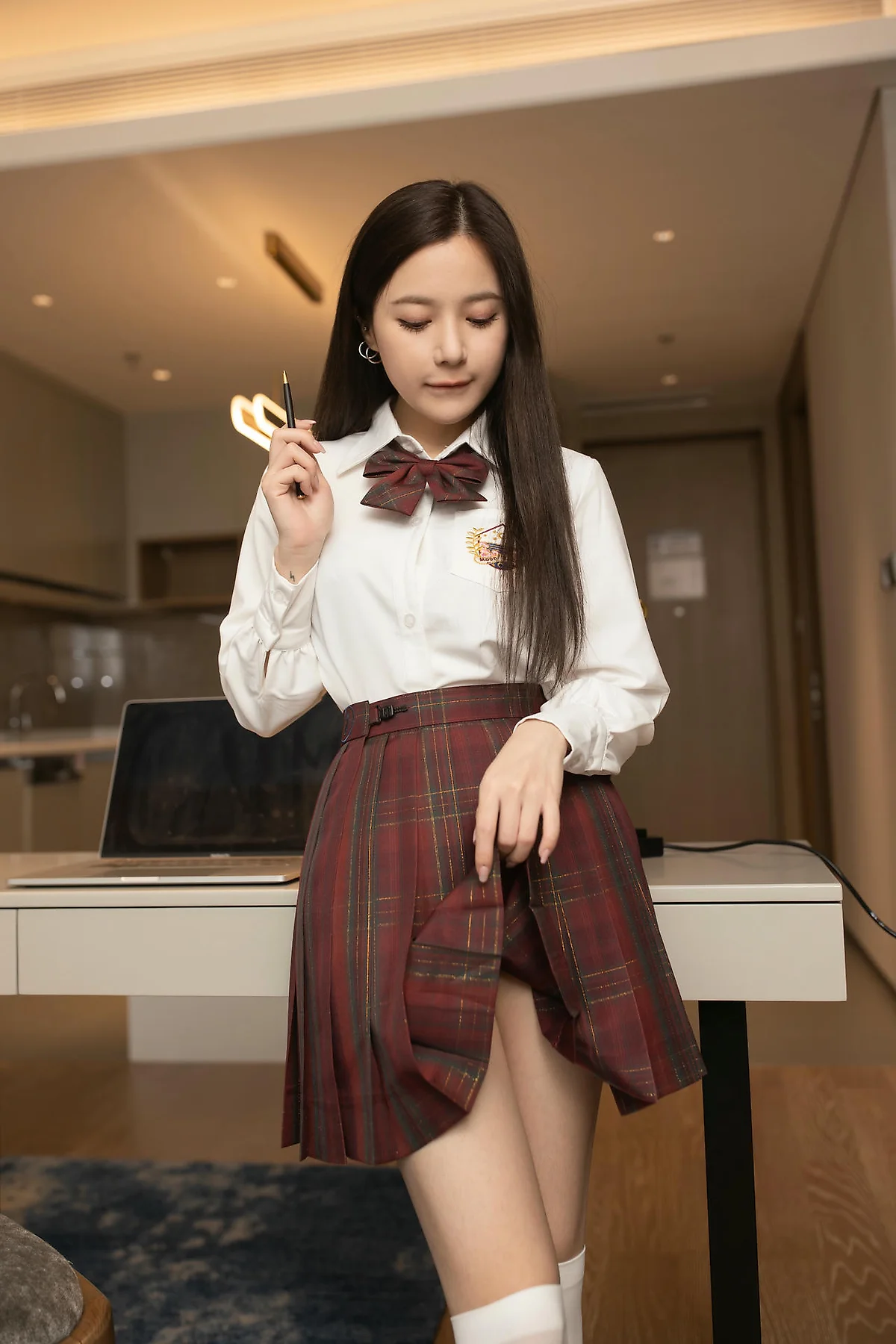 XiuRen 秀人 No.N480 鱼子酱Fish制服jk短裙长腿 - 3