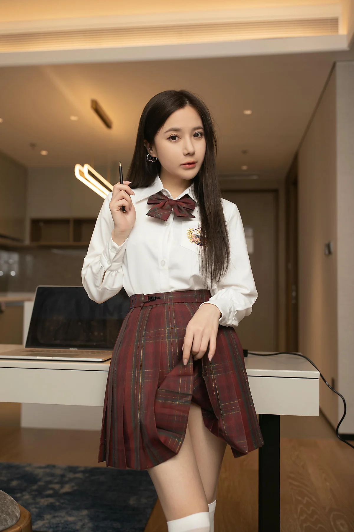 XiuRen 秀人 No.N480 鱼子酱Fish制服jk短裙长腿 - 4